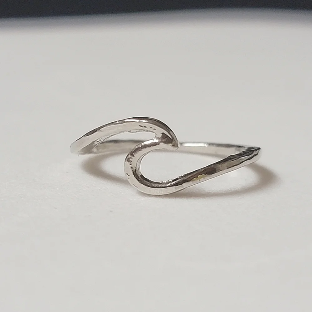 Wave Ring Silver Tone